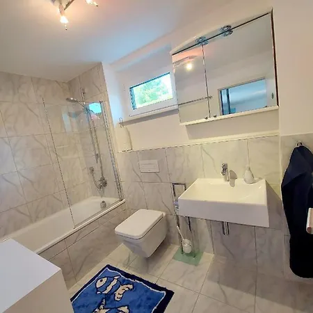 アパート Zwischen Freiburg Und Europa Park Rust Nur 200m Zur S-bahn